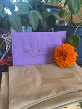 Load image into Gallery viewer, Purple Finch Driving Gloves