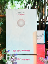 Load image into Gallery viewer, Lightstim Hand Held Light Therapy Device and Hydrating Serum Duo